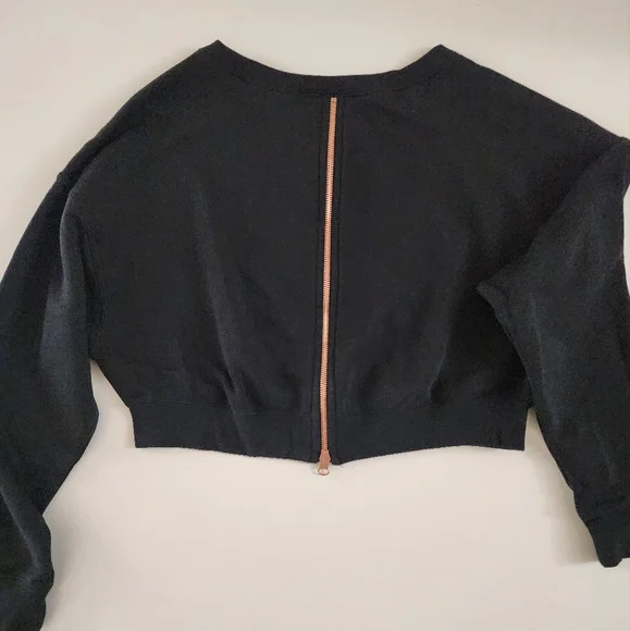 Nike Air Rally Cropped Sweatshirt Rose Gold Logo Back Zipper Size Xs - Picture 3 of 4